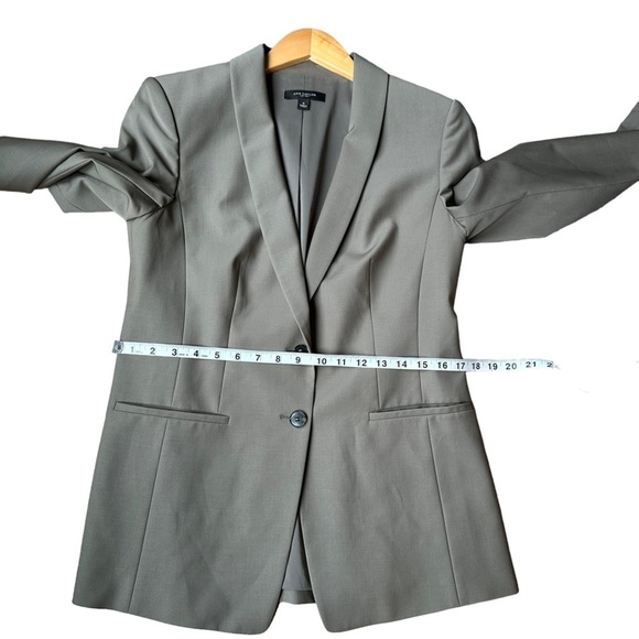 Ann Taylor Womens Grey Two Button Wool Blazer Size 6 - Picture 11 of 16